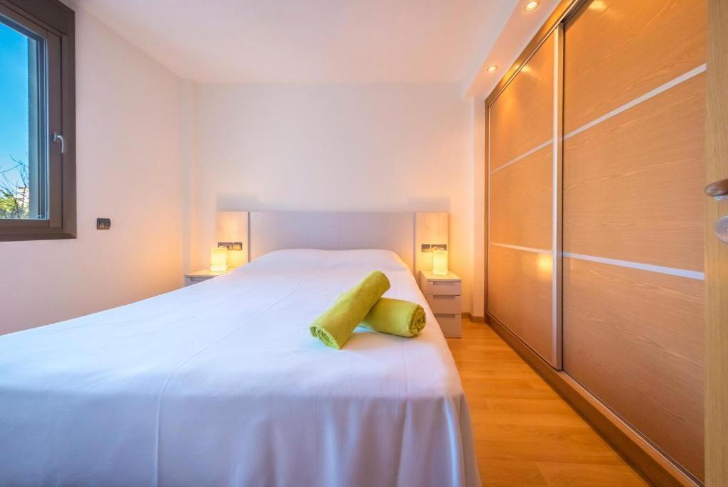 06 Luxury Marina 3 Bedrooms Ibiza