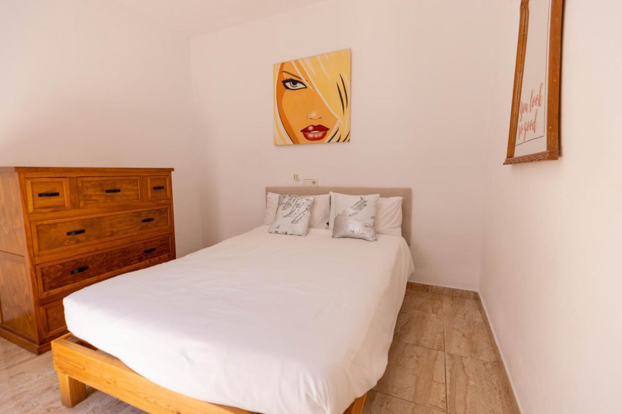 Beso Villa San Antonio (Ibiza)