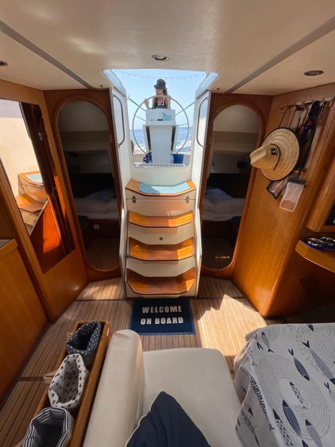 Velero Beneteau Gybsea 50 Botel