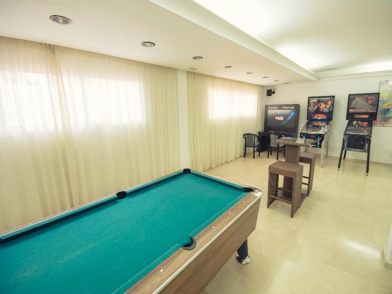 Wi-ki-woo (adults Only) Apartahotel 2*