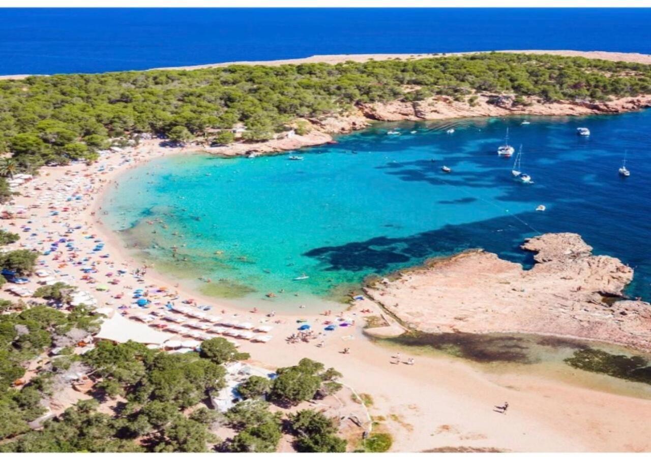 Villa La Ibiza *