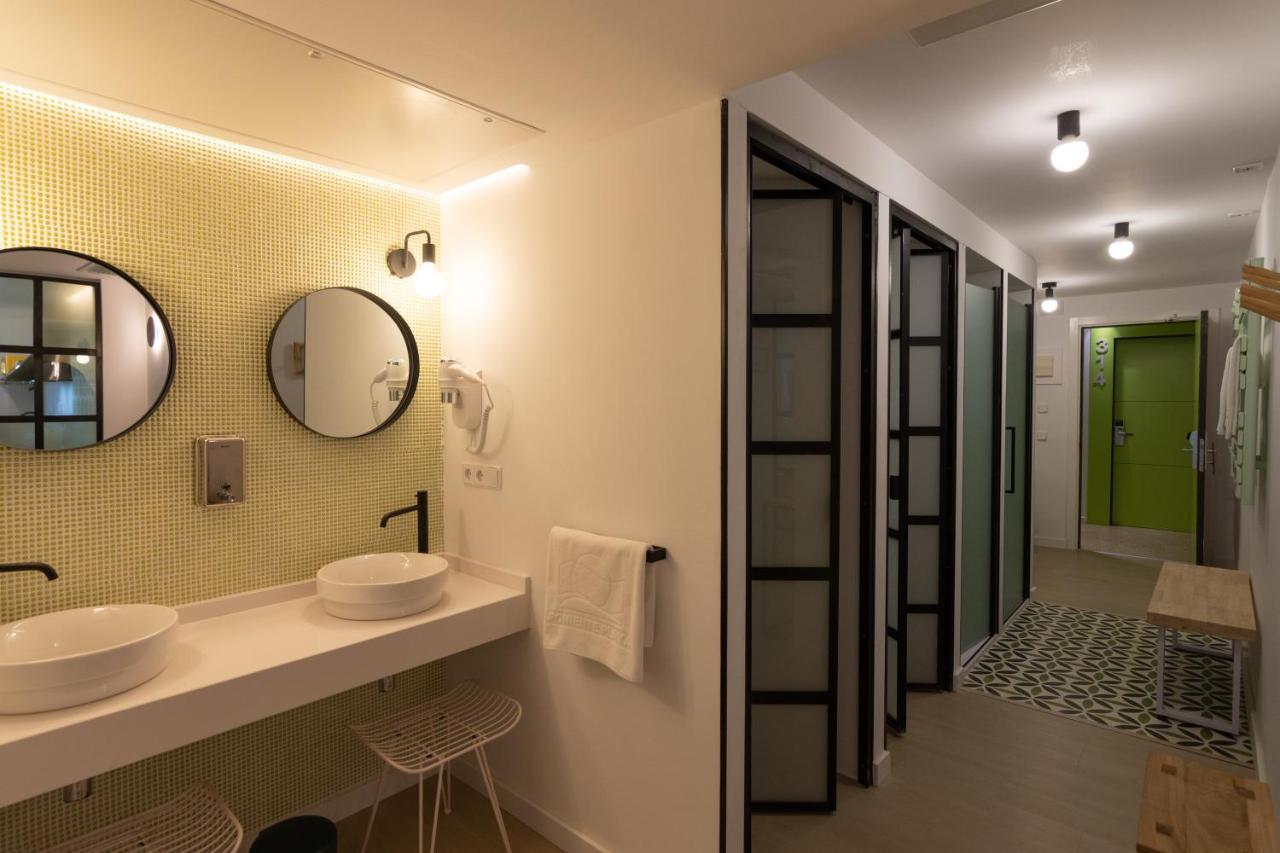 Boutique Poniente Playa Apartment
