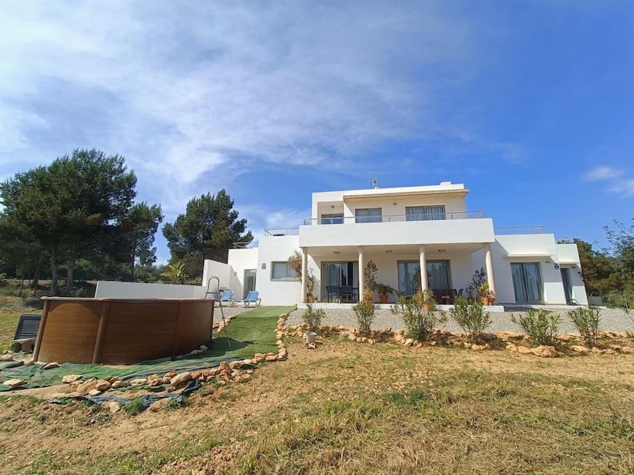 Modern In Cala Jondal Porroig