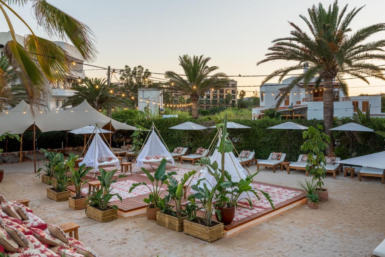 Riomar, Ibiza, A Tribute Portfolio Santa Eularia des Riu