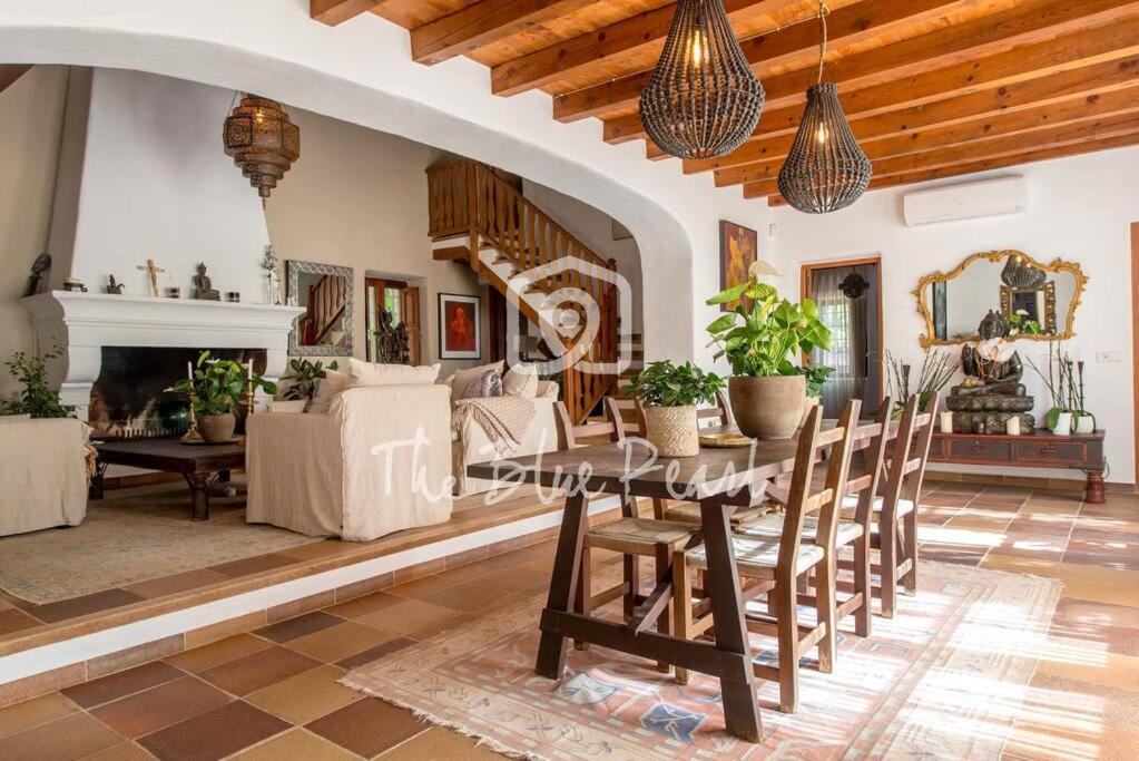 Casona Morna, By The Blue Pearl Santa Eulalia del Río