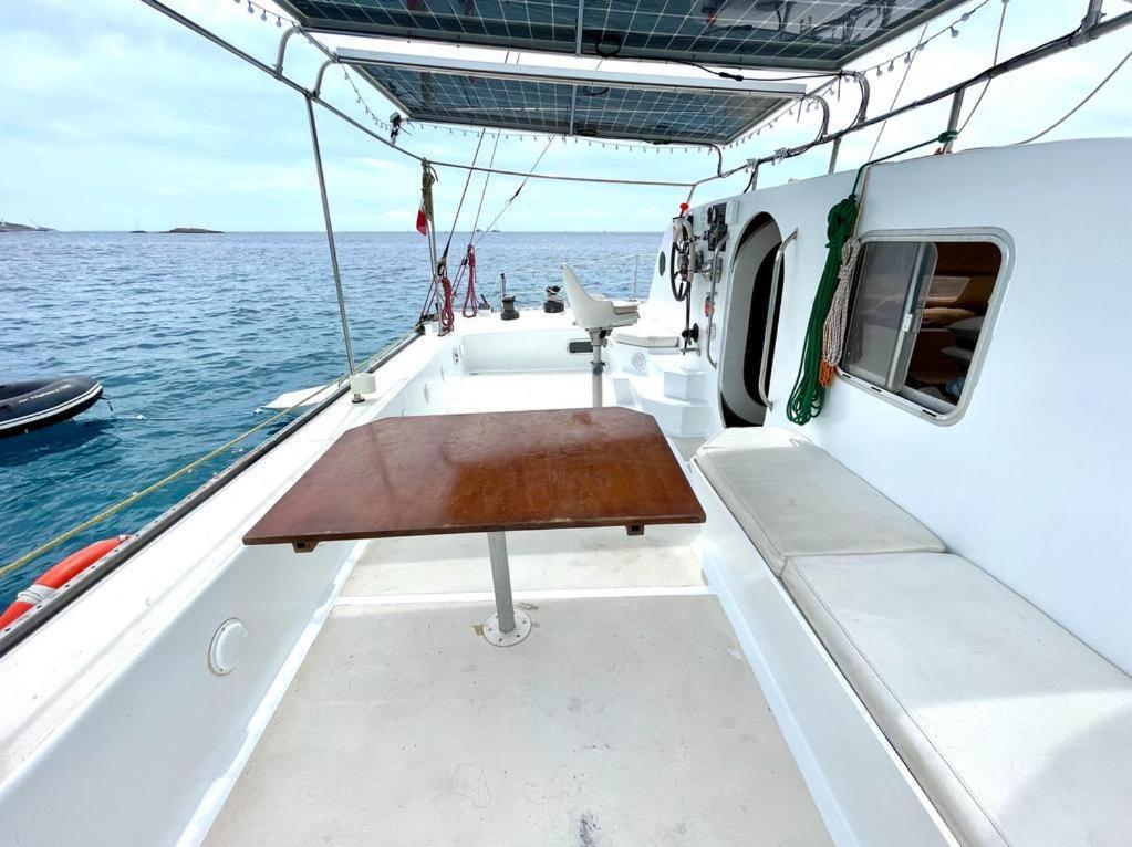 Botel Catamaran Tagomago 50 Sant Francesc de s'Estany