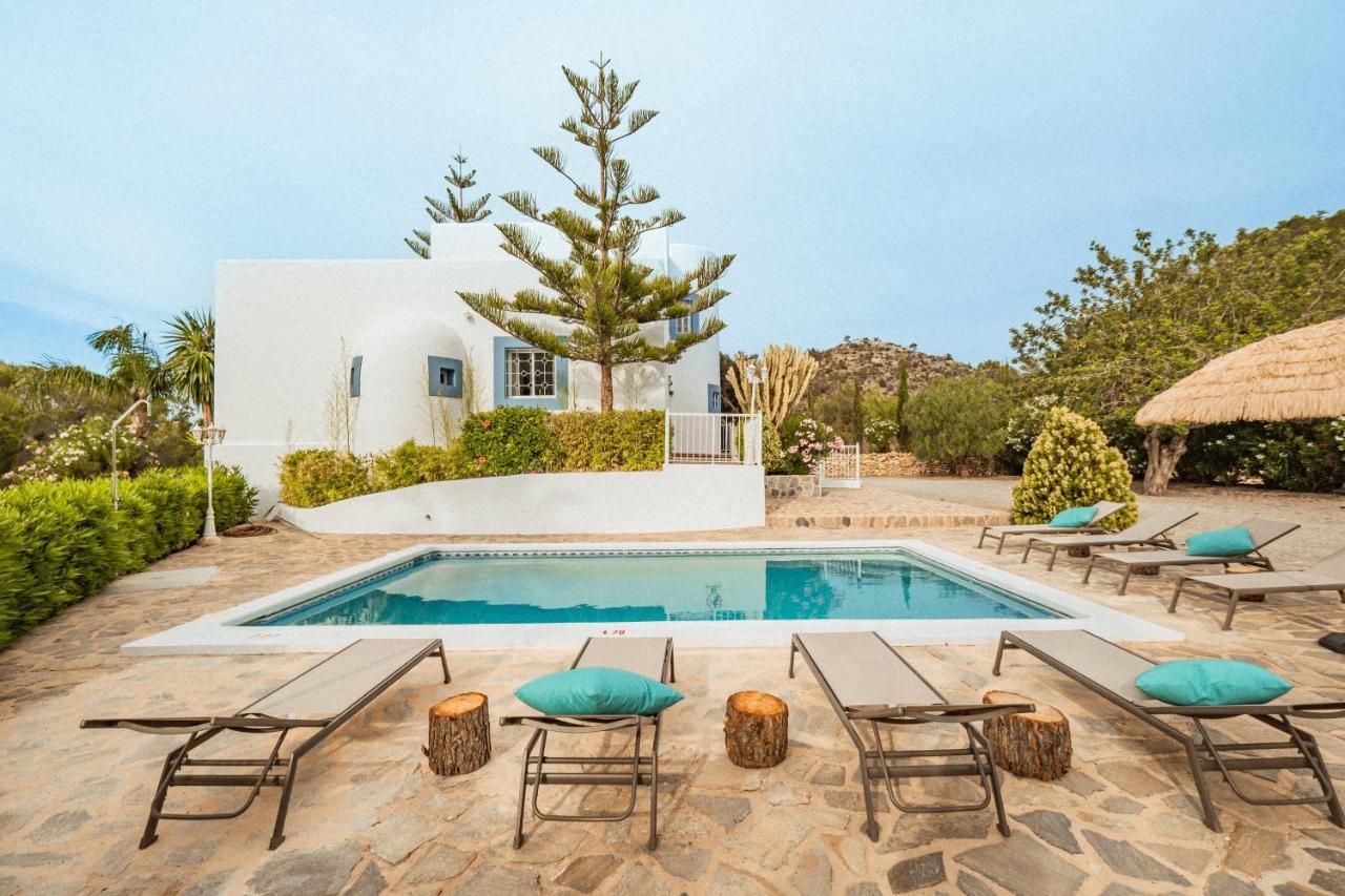 Sa Bassa, Amazing Seaviews And Great Pool Pousada