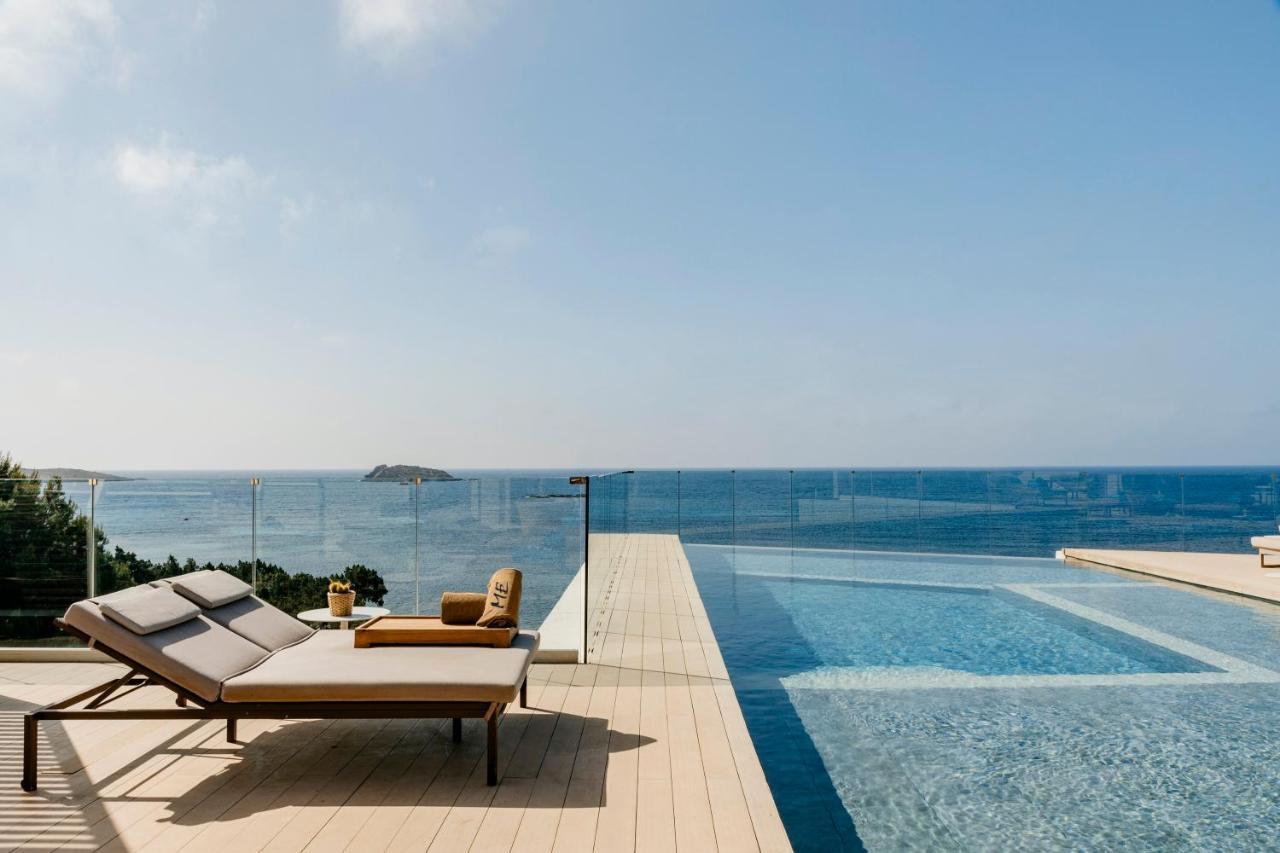 Me Ibiza - The Leading Of The World Santa Eularia des Riu