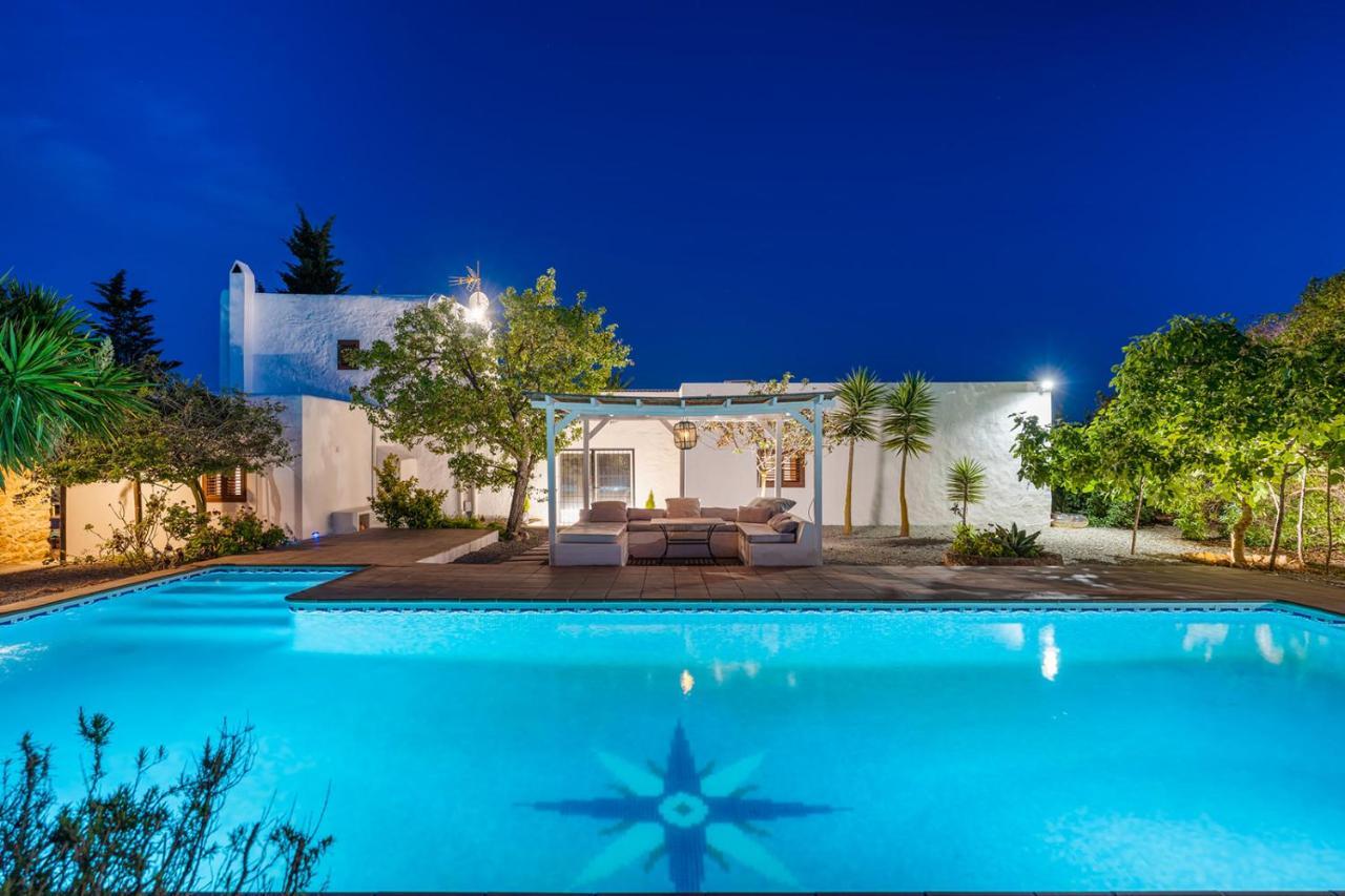 Villa 5906 *