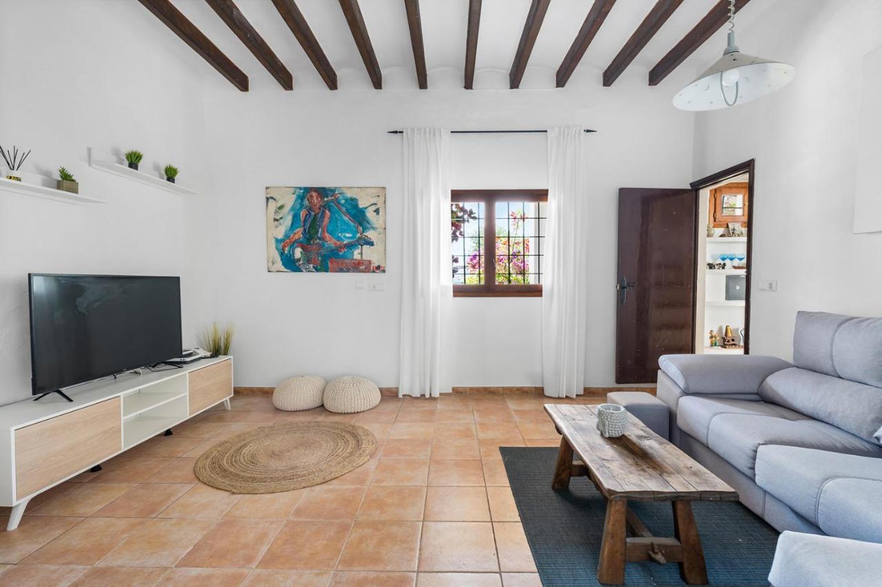 5906 Villa