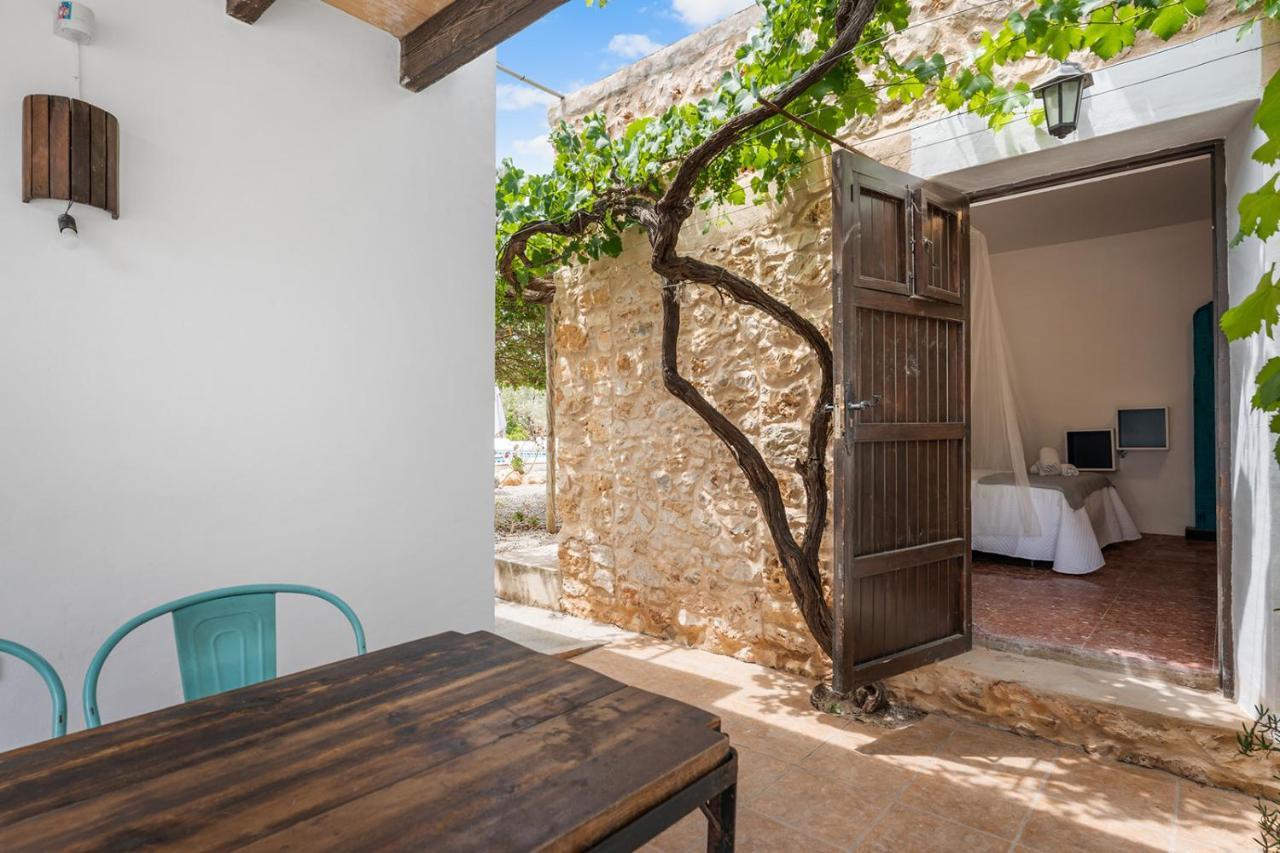 5906 Villa