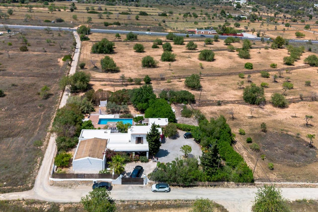 5906 Villa