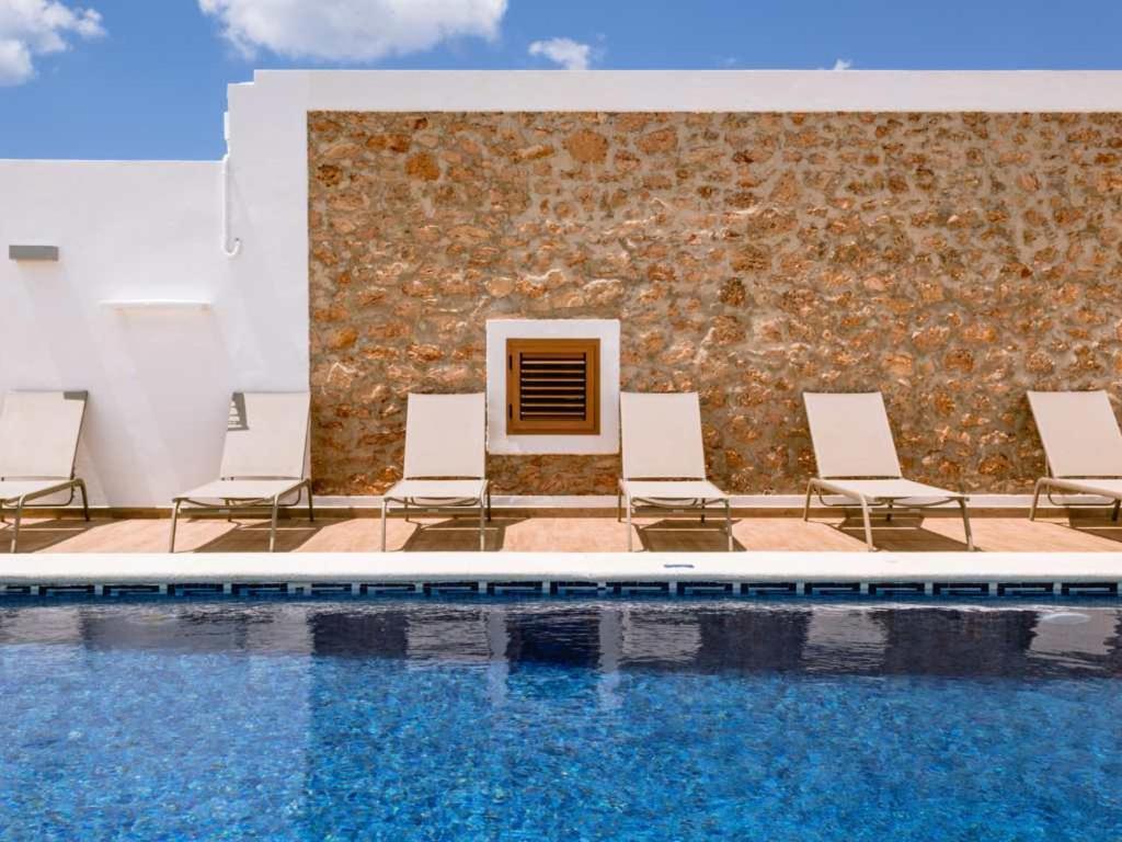 Pep Luis Pep Mortera Is Located In The Beautiful Countryside Near To Playa Den Bossa Villa Sant Jordi de ses Salines