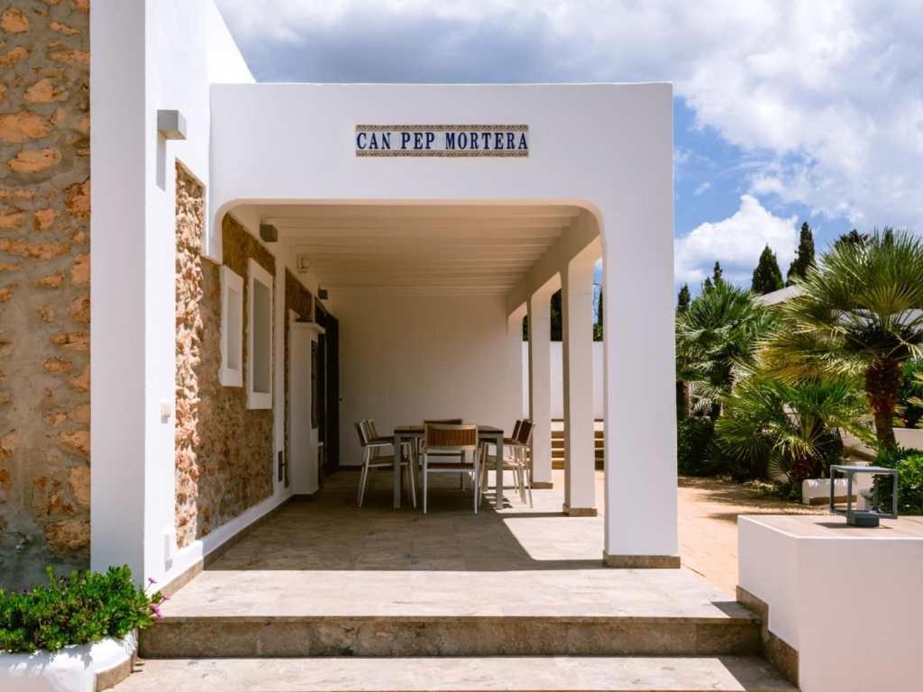 Villa Pep Luis Pep Mortera Is Located In The Beautiful Countryside Near To Playa Den Bossa *