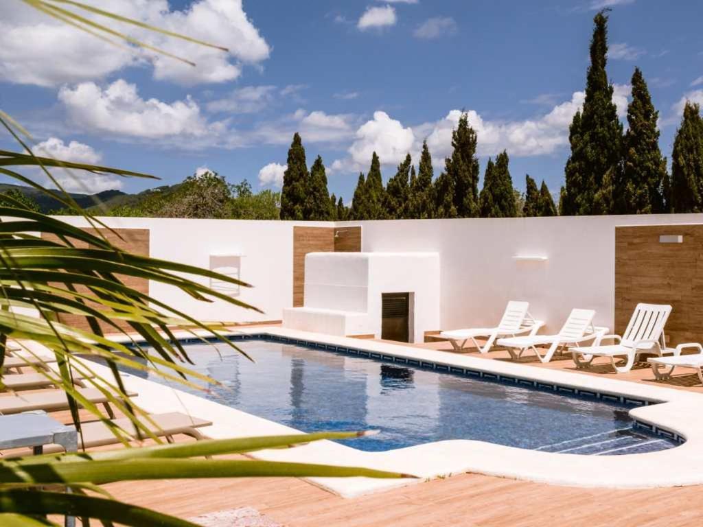 Pep Luis Pep Mortera Is Located In The Beautiful Countryside Near To Playa Den Bossa Villa *