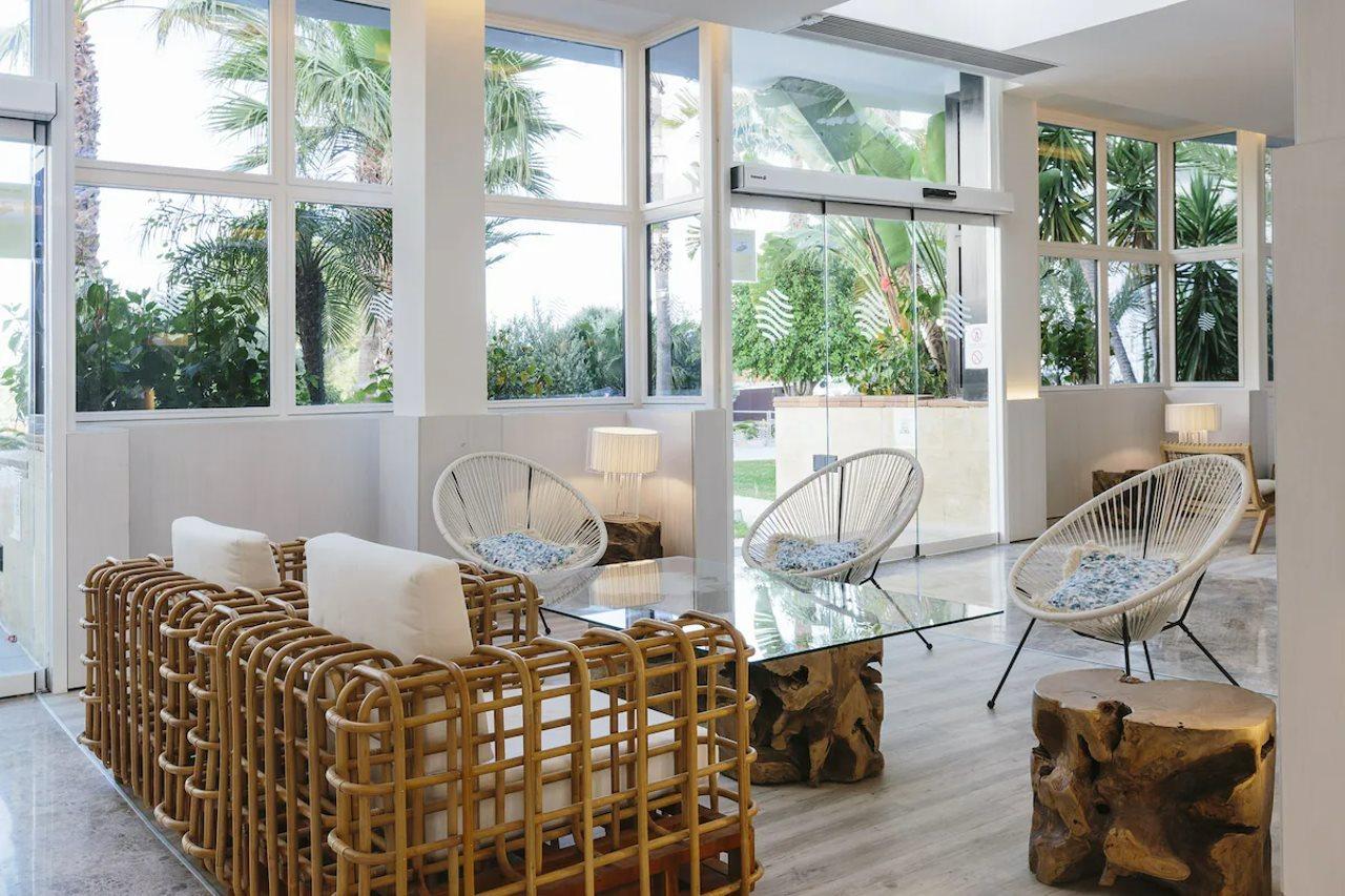 Hotel Leonardo Royal Ibiza Santa Eulalia 4*