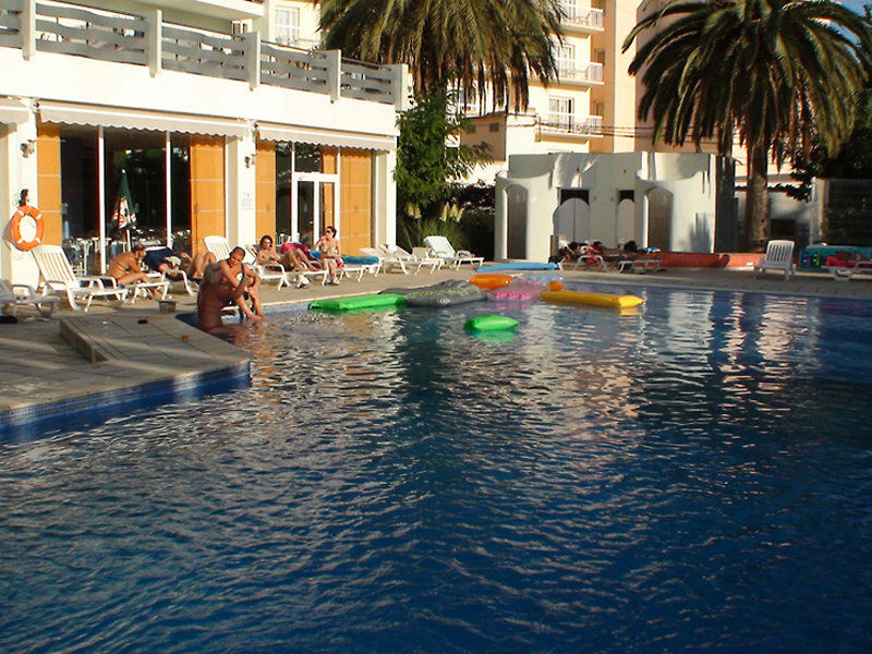 Azuline Pacific Hotel 3*