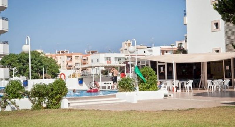 Vibra Isola - Adults Only