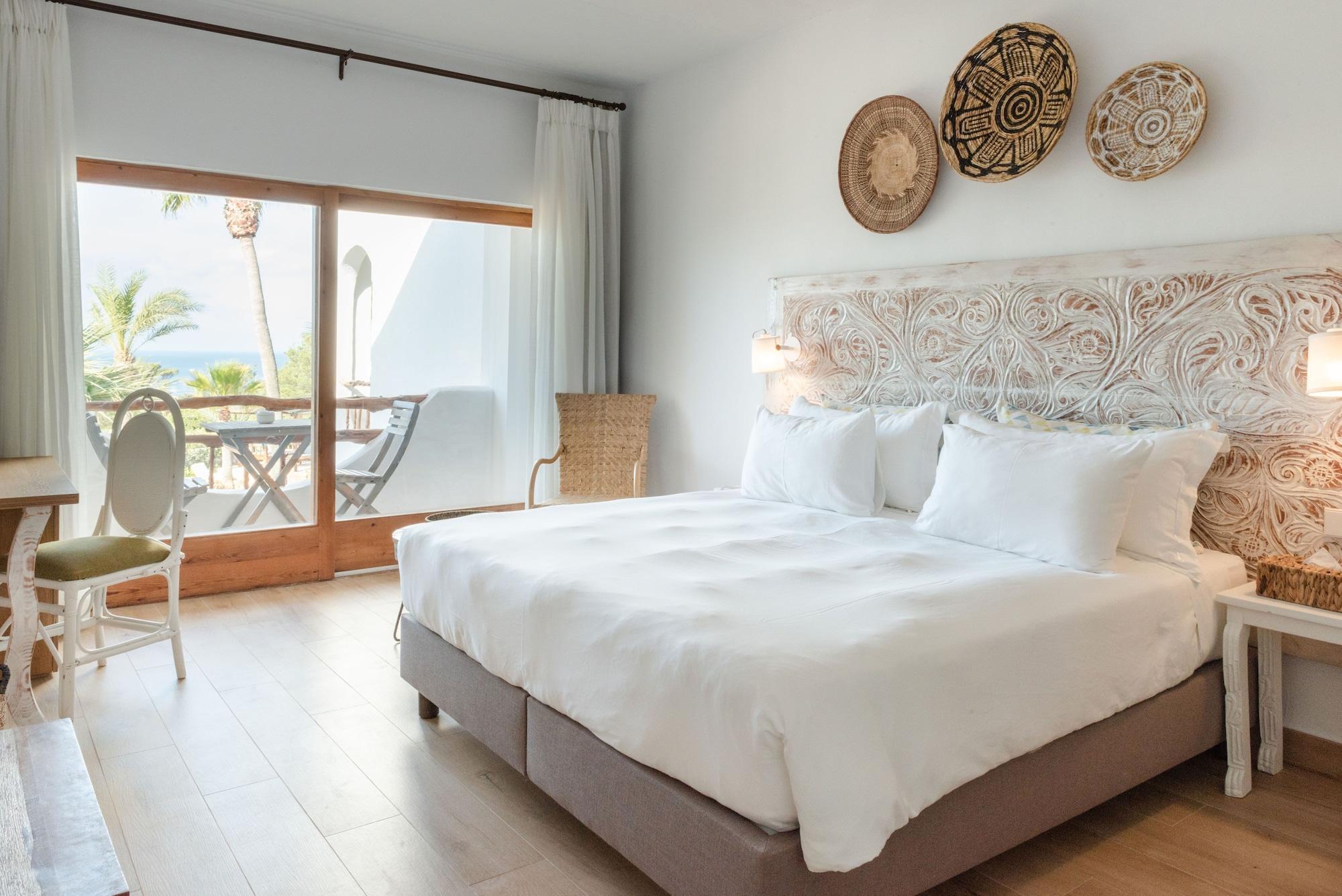 Petunia Ibiza (adults Only)