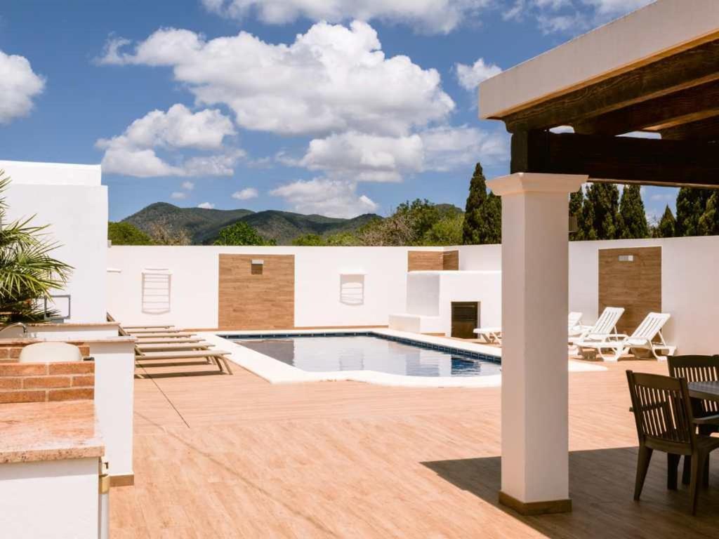 Pep Luis Pep Mortera Is Located In The Beautiful Countryside Near To Playa Den Bossa Villa Sant Jordi de ses Salines