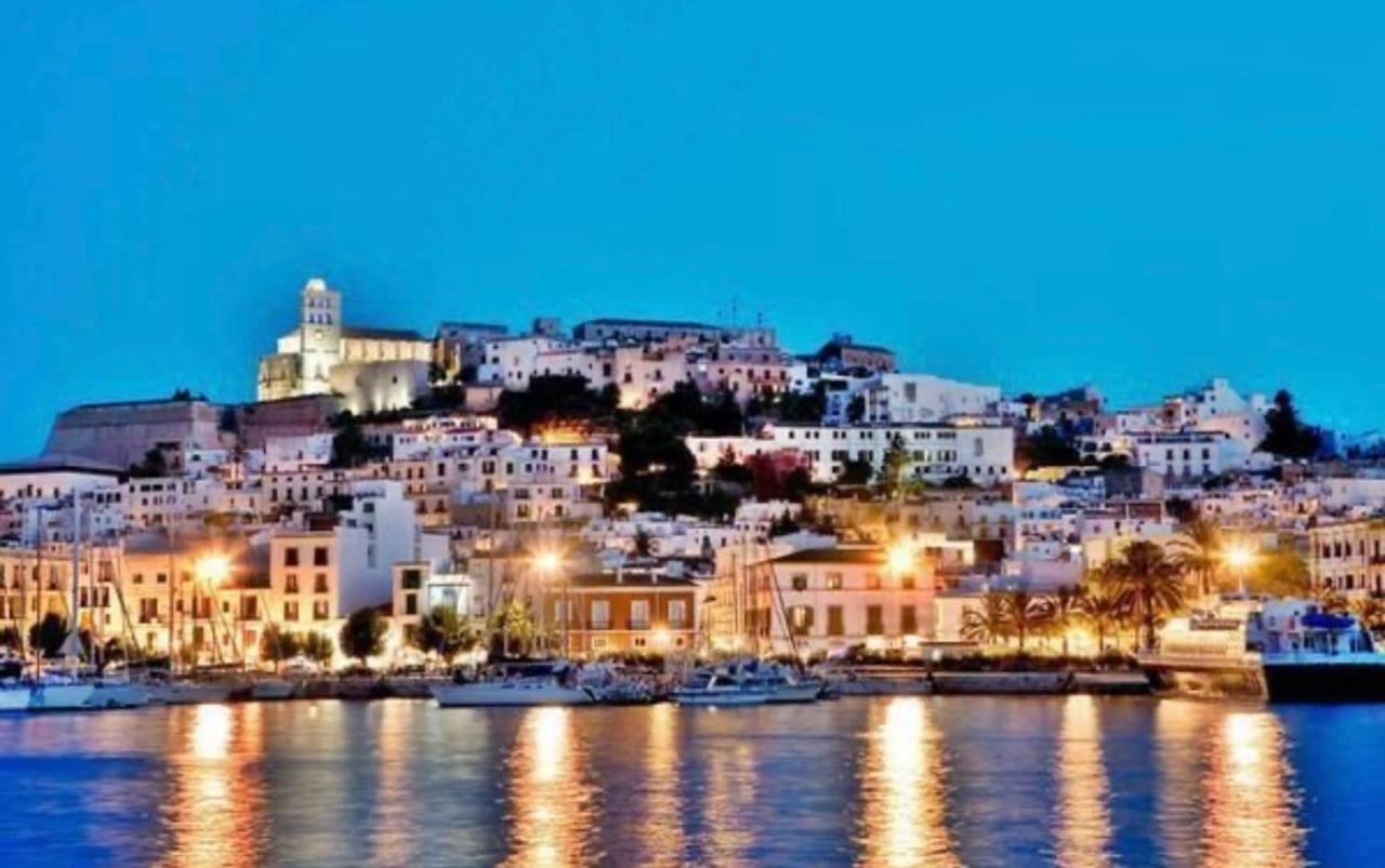 Doble Deluxe Hostel Ibiza Town
