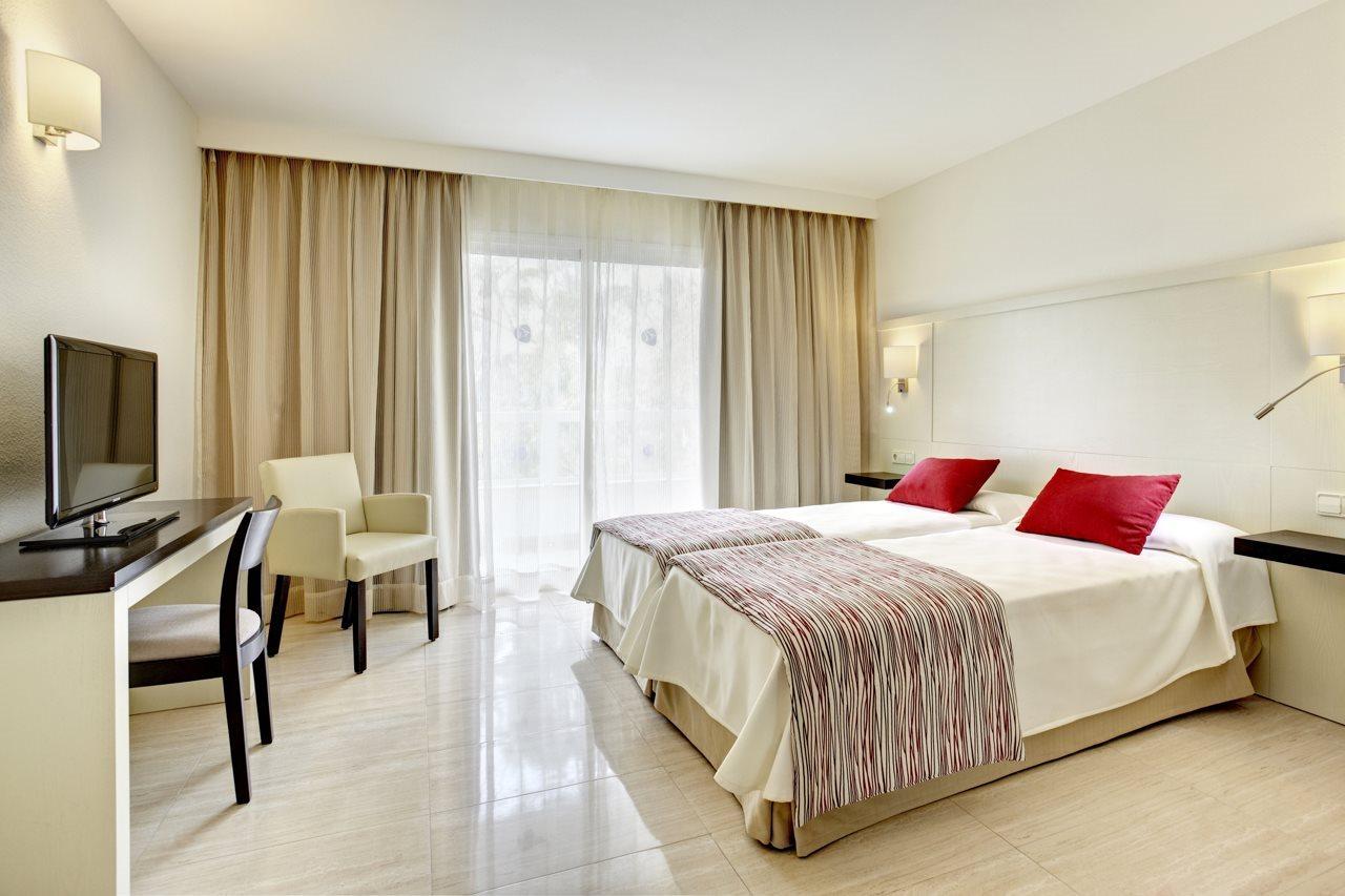 Hotel Grupotel Santa Eularia & - Adults Only 4*