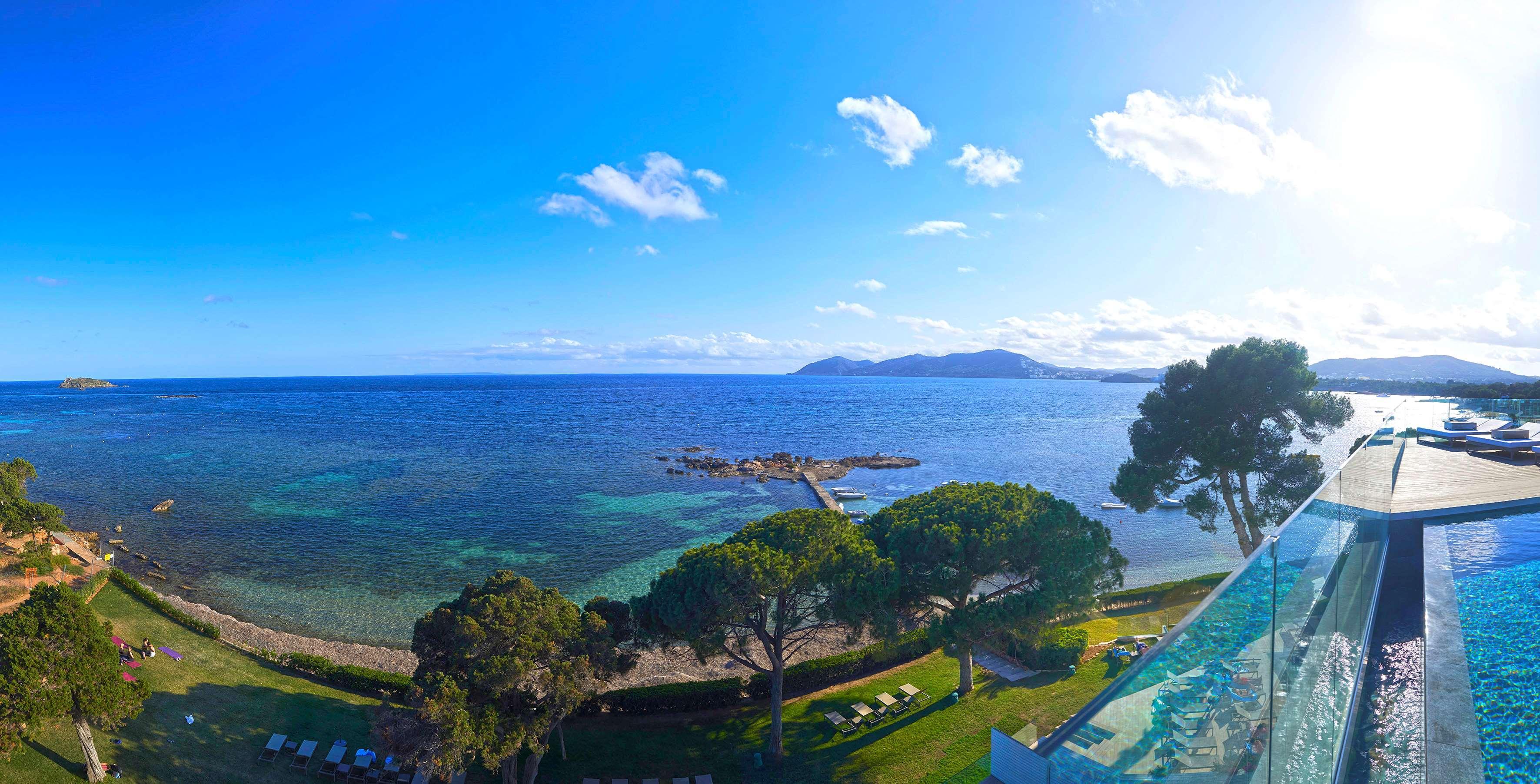 Me Ibiza - The Leading Of The World