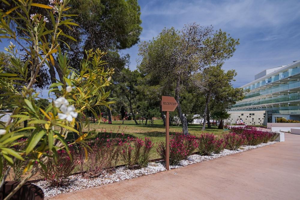 Els Pins 3* San Antonio (Ibiza)