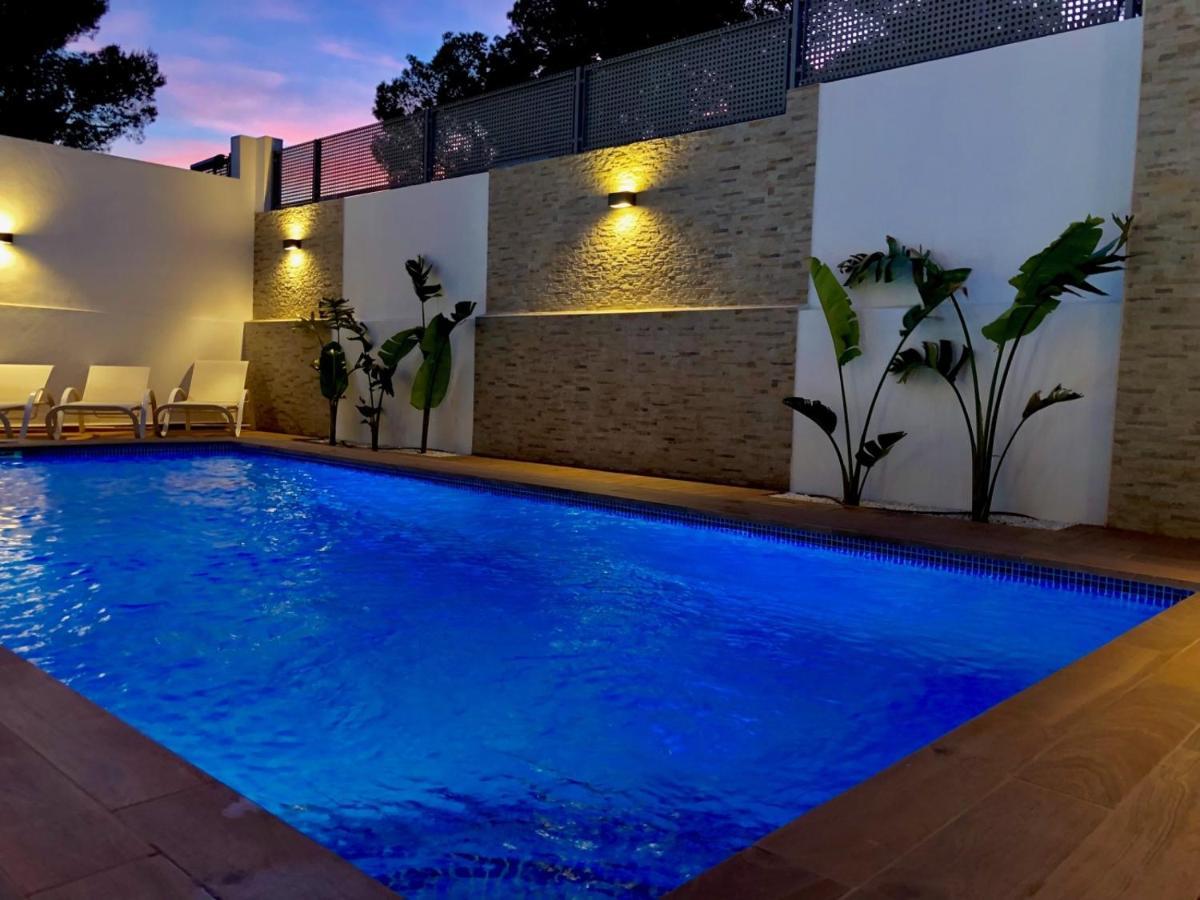 Ferienhaus 5 Bedroom In Cala Vadella San José