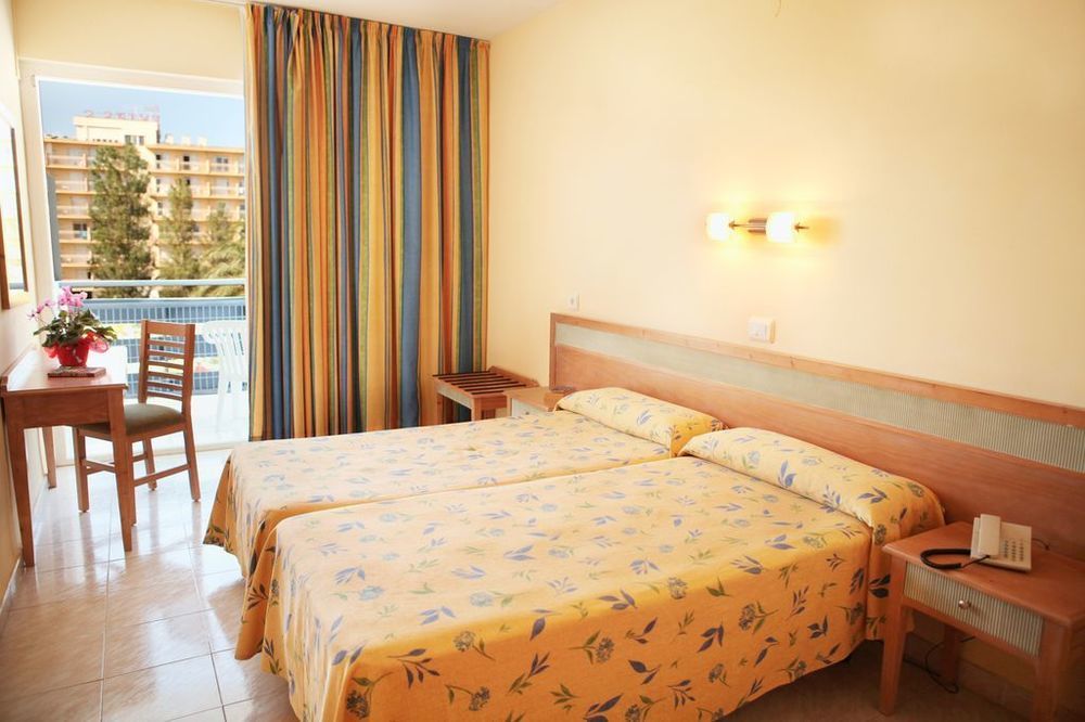 Azuline Pacific Hotel 3*
