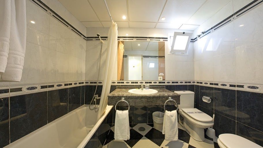 Paradise (adults Only) Hotel Portinatx