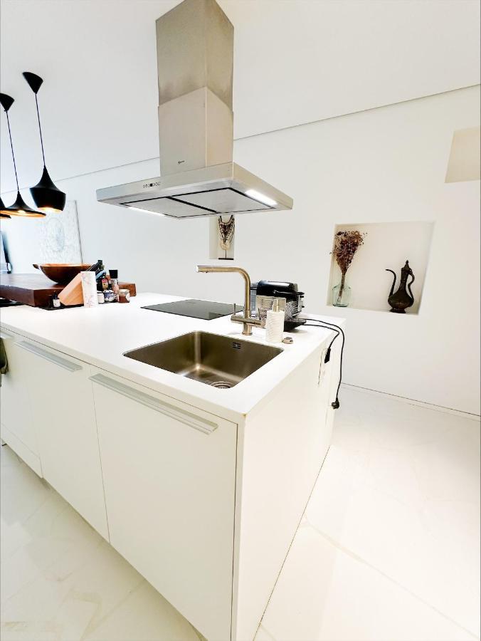 Lhv Luxury Boas