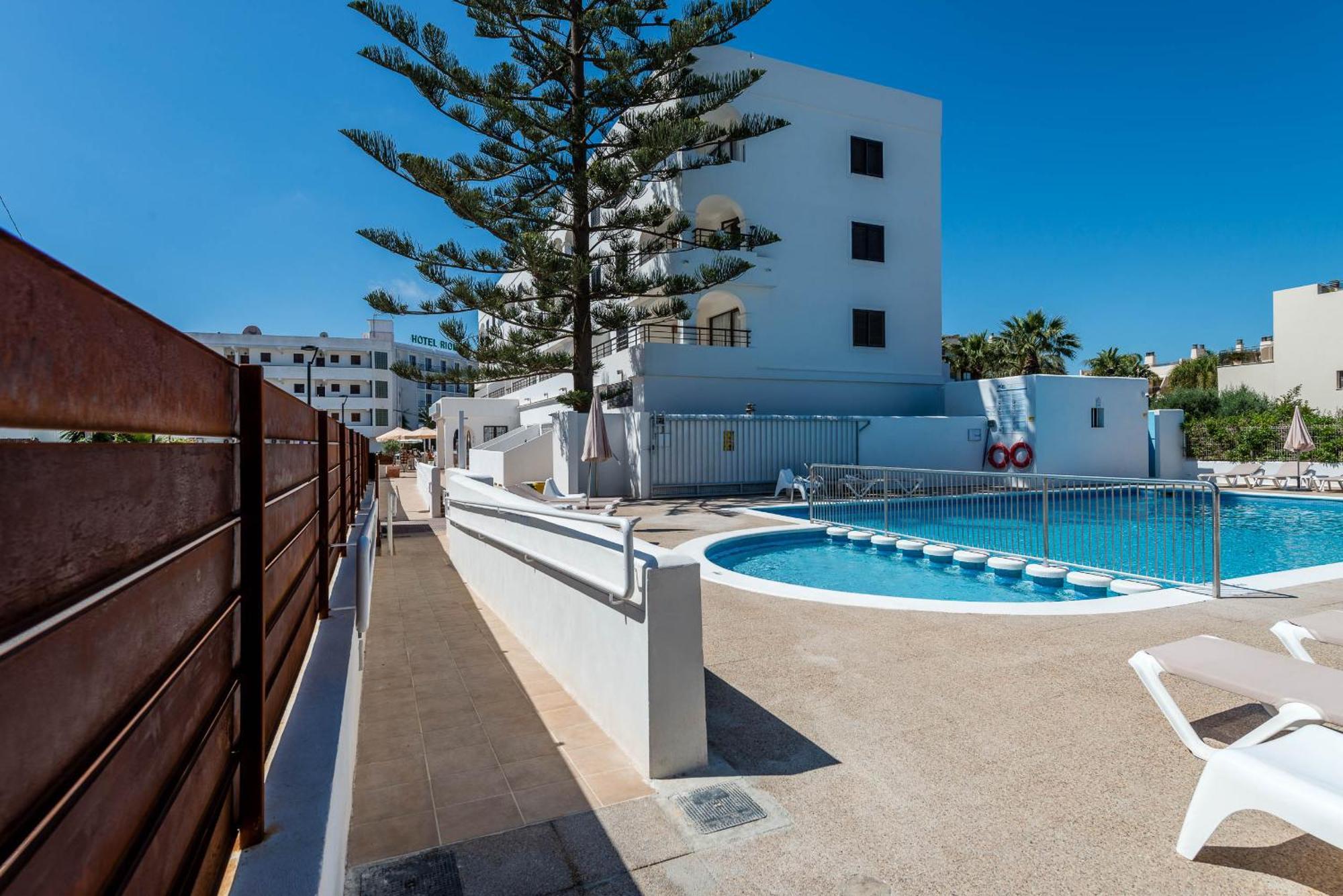 Pierre & Ros Ibiza Santa Eulária des Riu