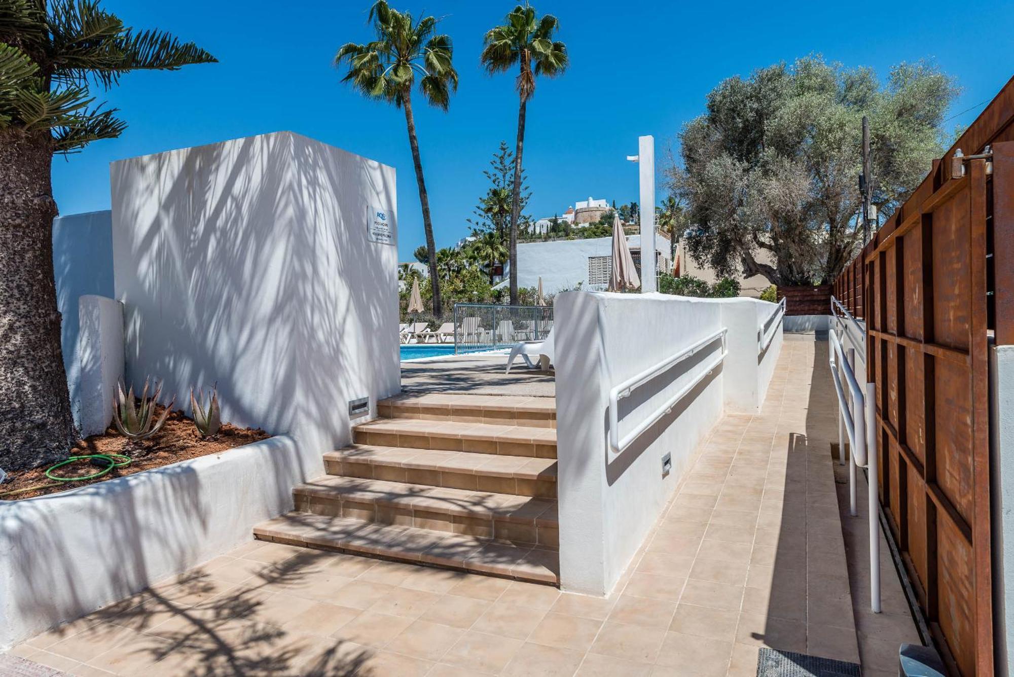 Pierre & Ros Ibiza