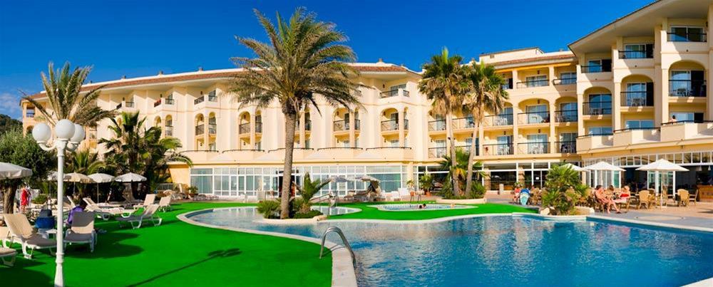 Hotel & Blau Parc 4*