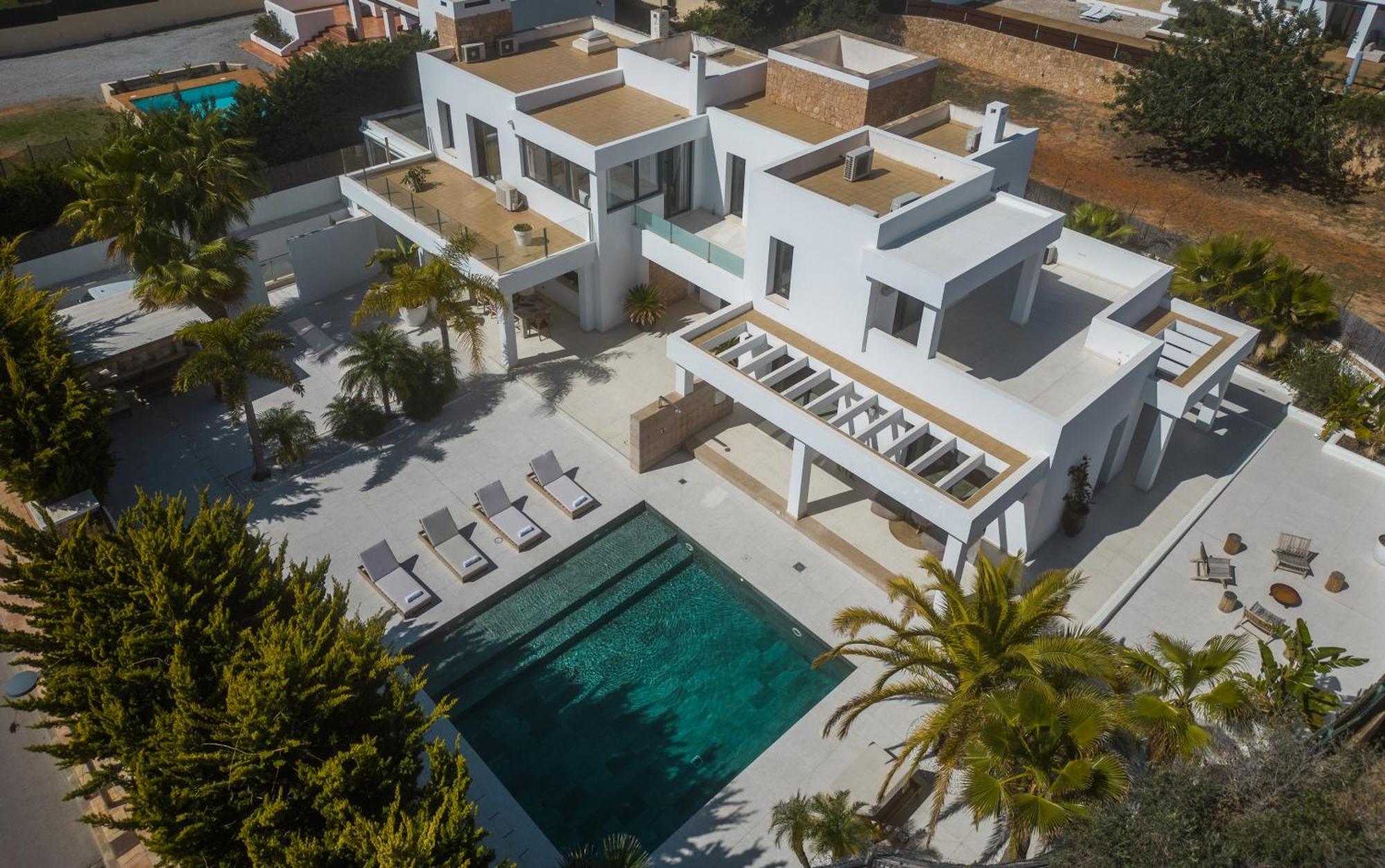 Camila Ibiza San José