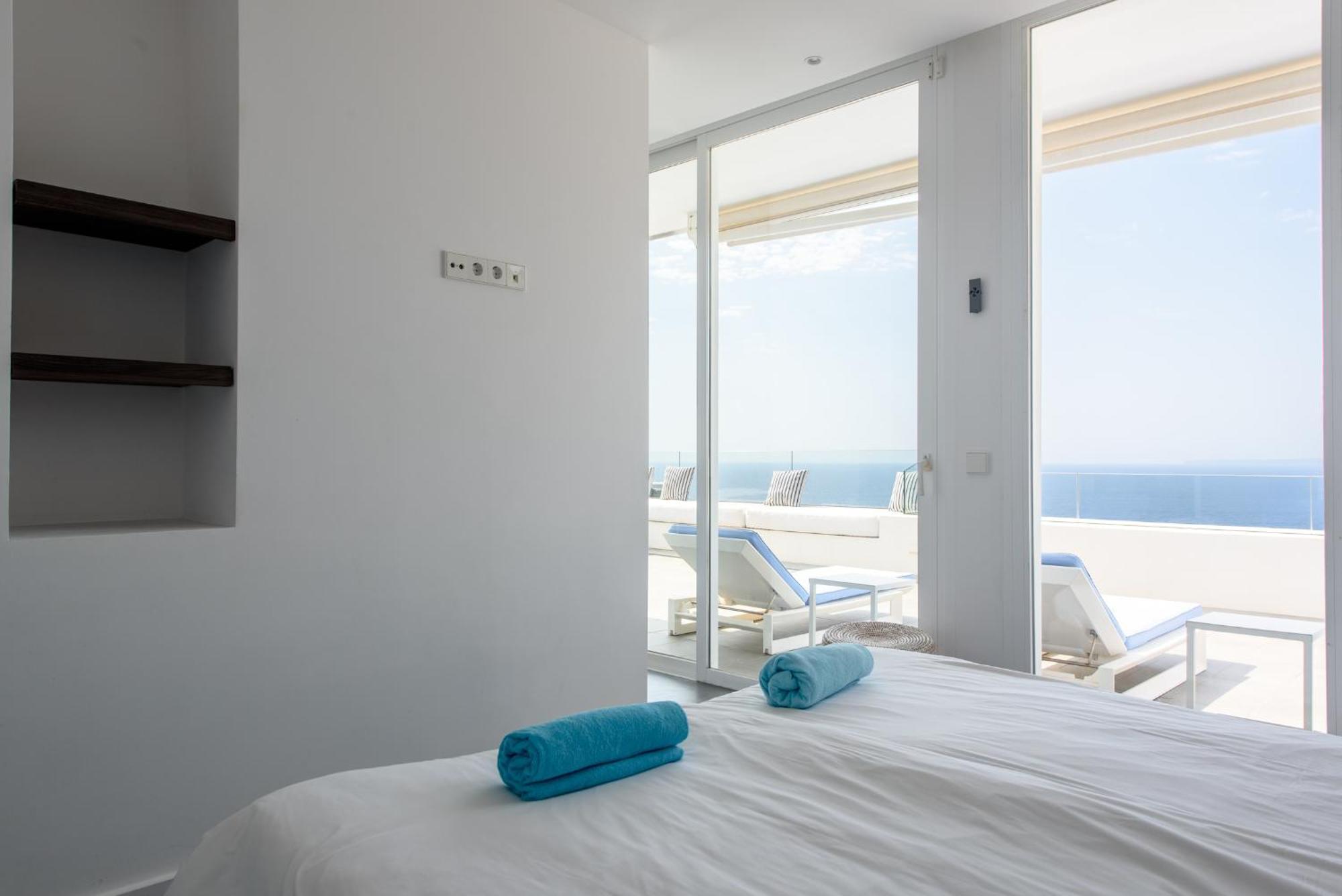 Nineten Villa Roca Llisa