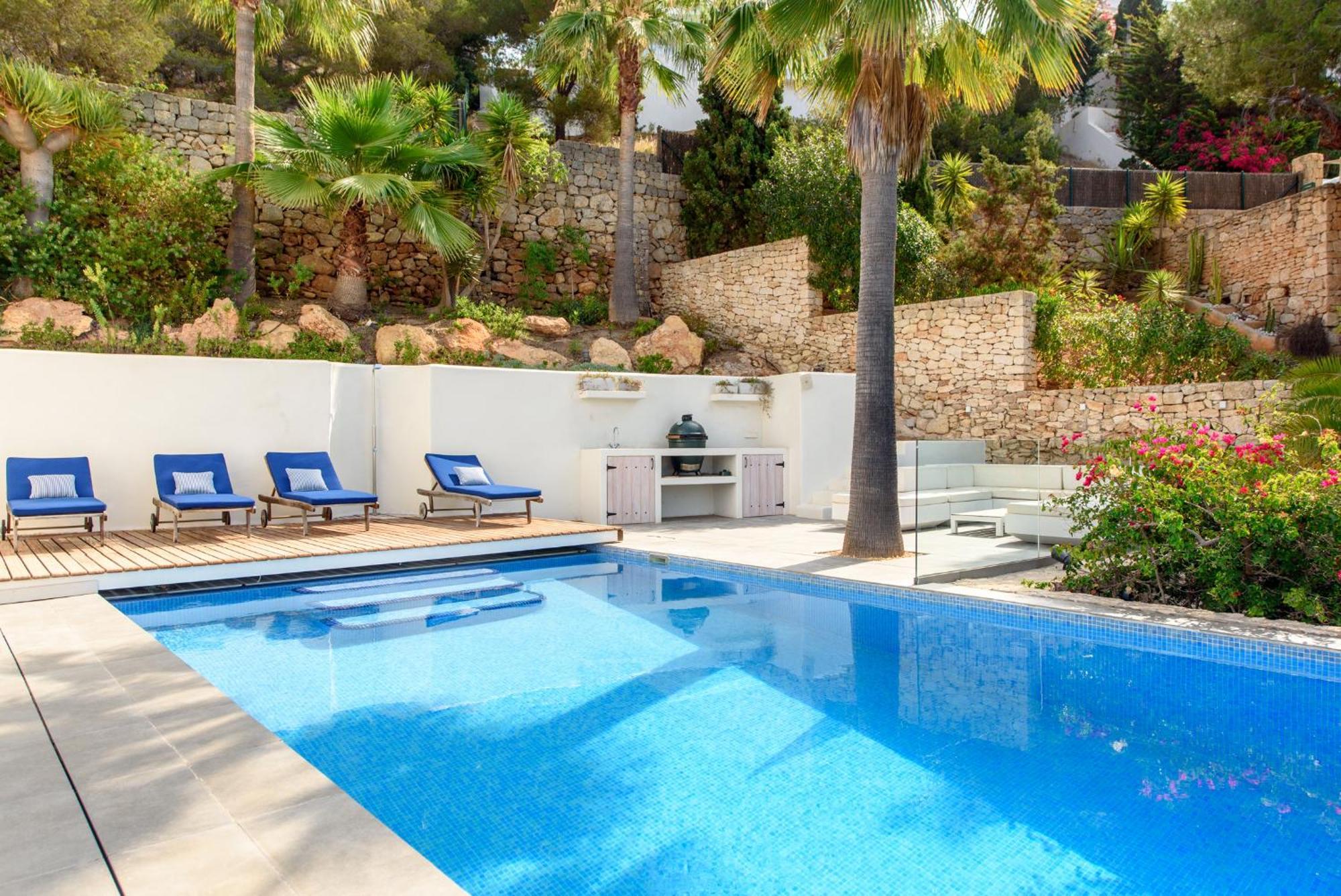 Nineten Villa Roca Llisa