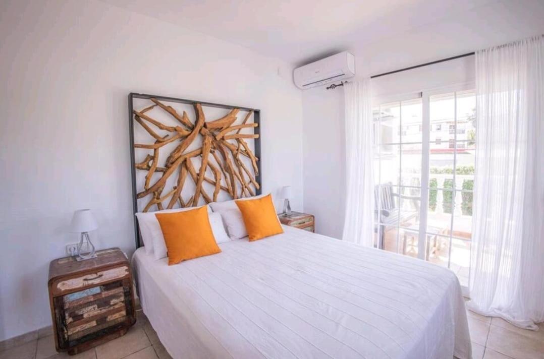 Alba Ibiza Villa Santa Eulària des Riu