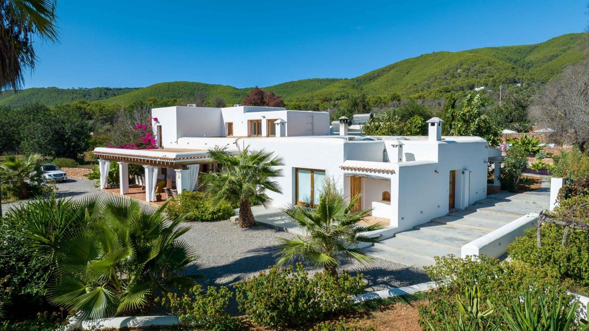 White Holiday home *