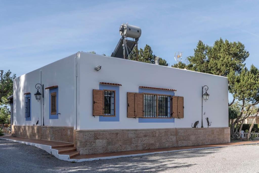 Сasa de vacaciones Casa Con Piscina, Jardin Y Juegos Exteriores Montecristo