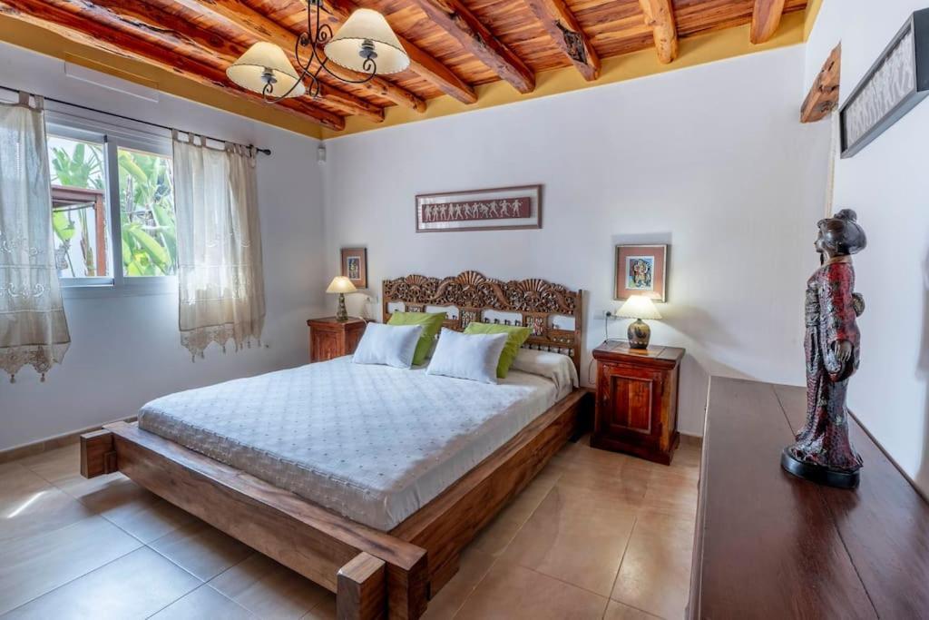 Casa Con Piscina, Jardin Y Juegos Exteriores Сasa de vacaciones *
