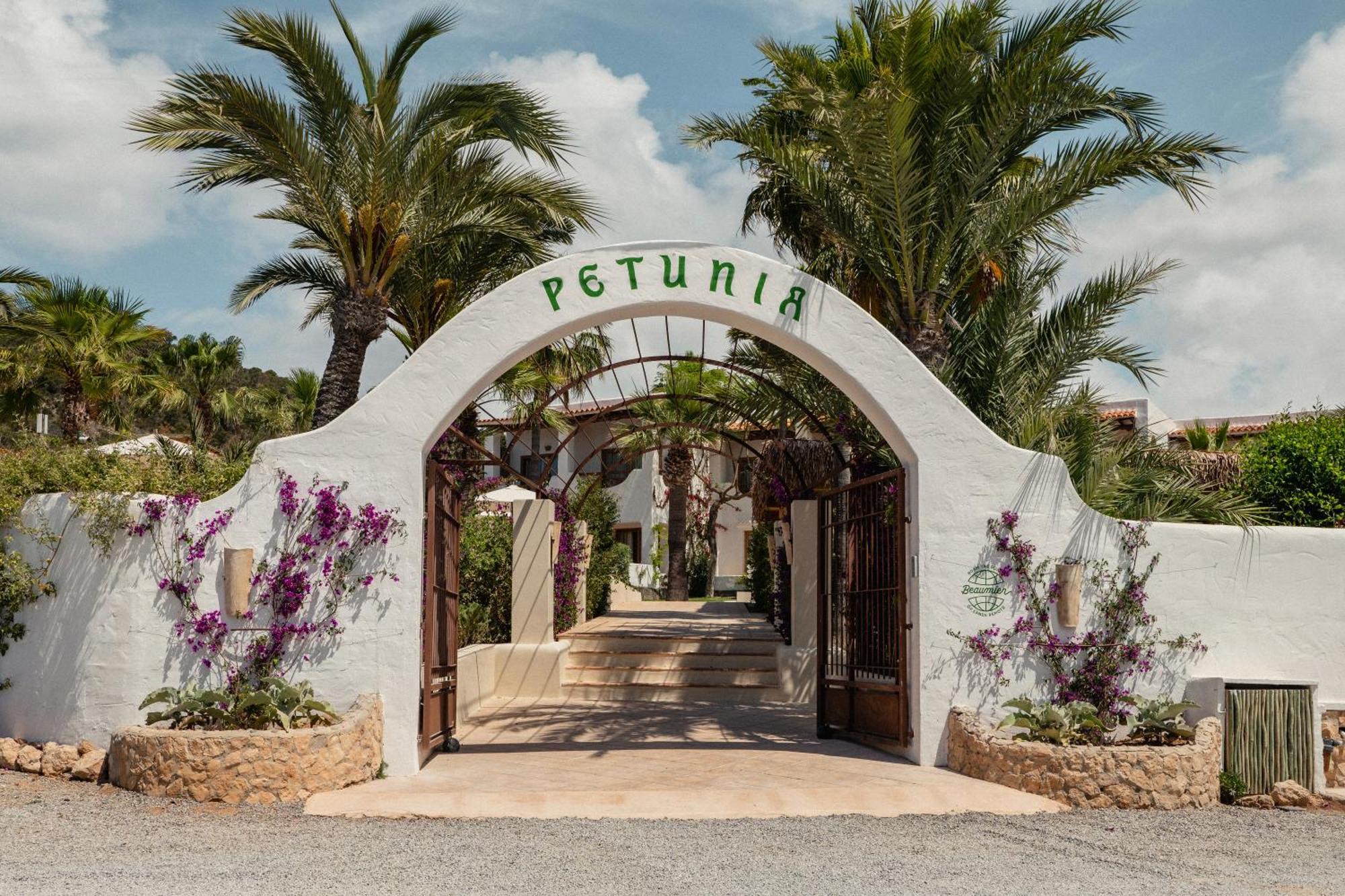 Hotel Petunia Ibiza, A Beaumier (adults Only) 5*