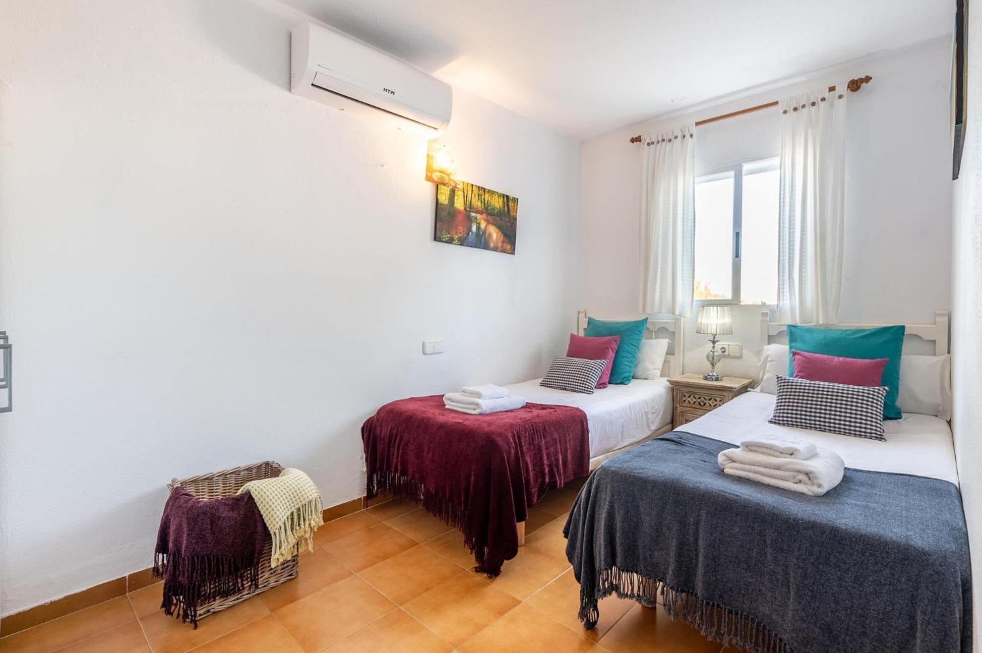 Bonaire, Up To 8+2 With Pool & Views Vakantiehuis