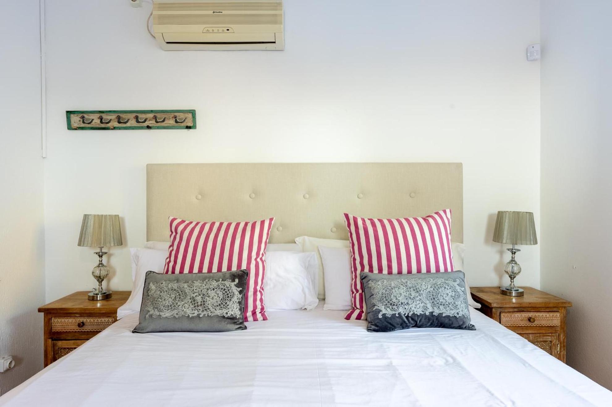 Bonaire, Up To 8+2 With Pool & Views Vakantiehuis