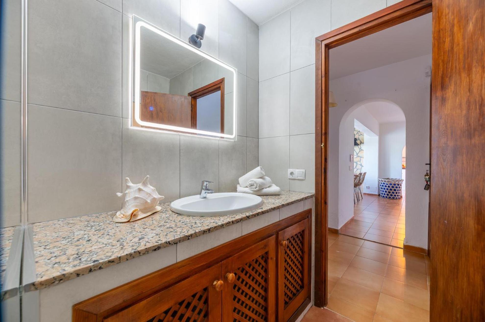 Vakantiehuis Bonaire, Up To 8+2 With Pool & Views *