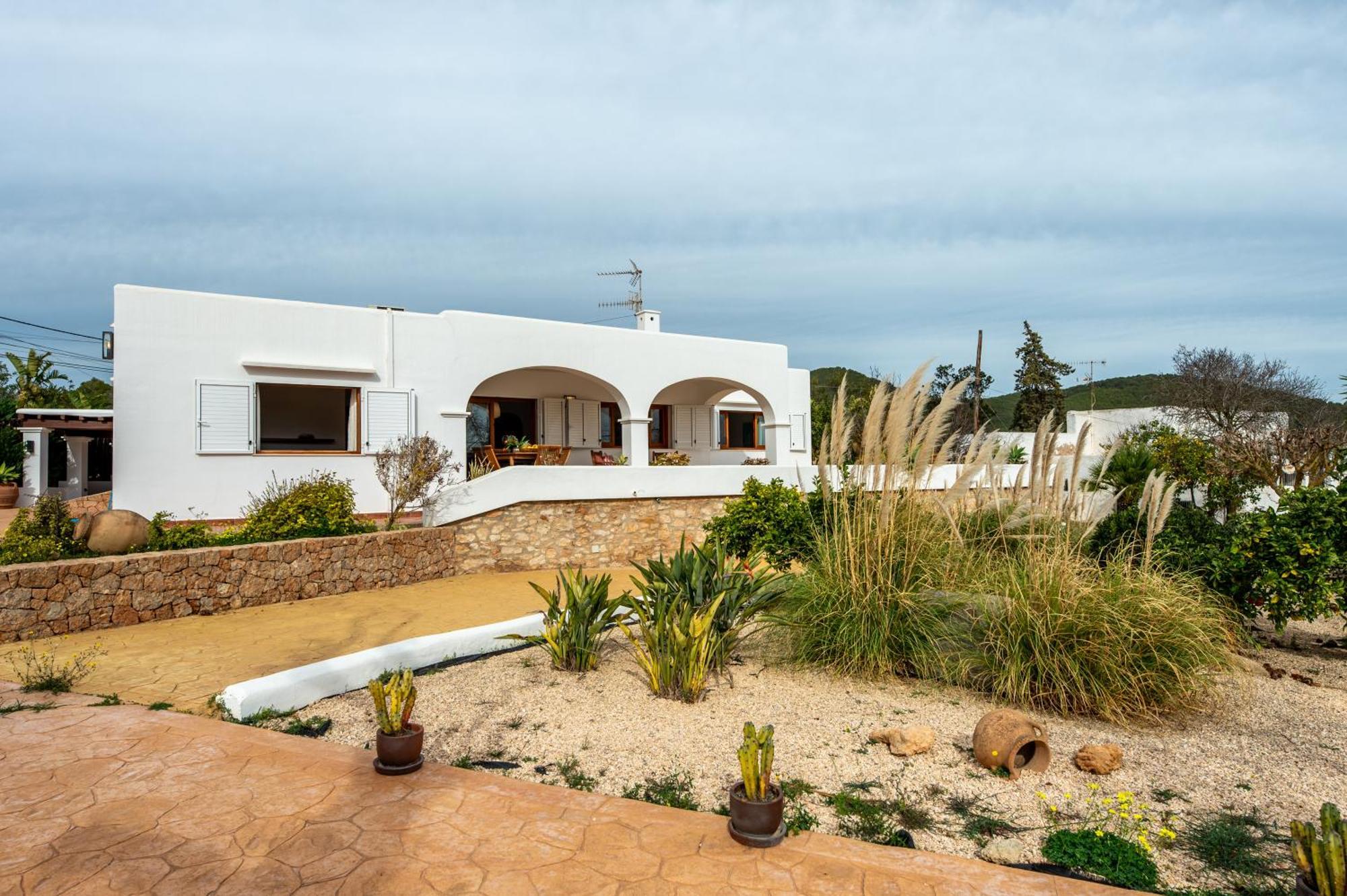 Blai Villa *