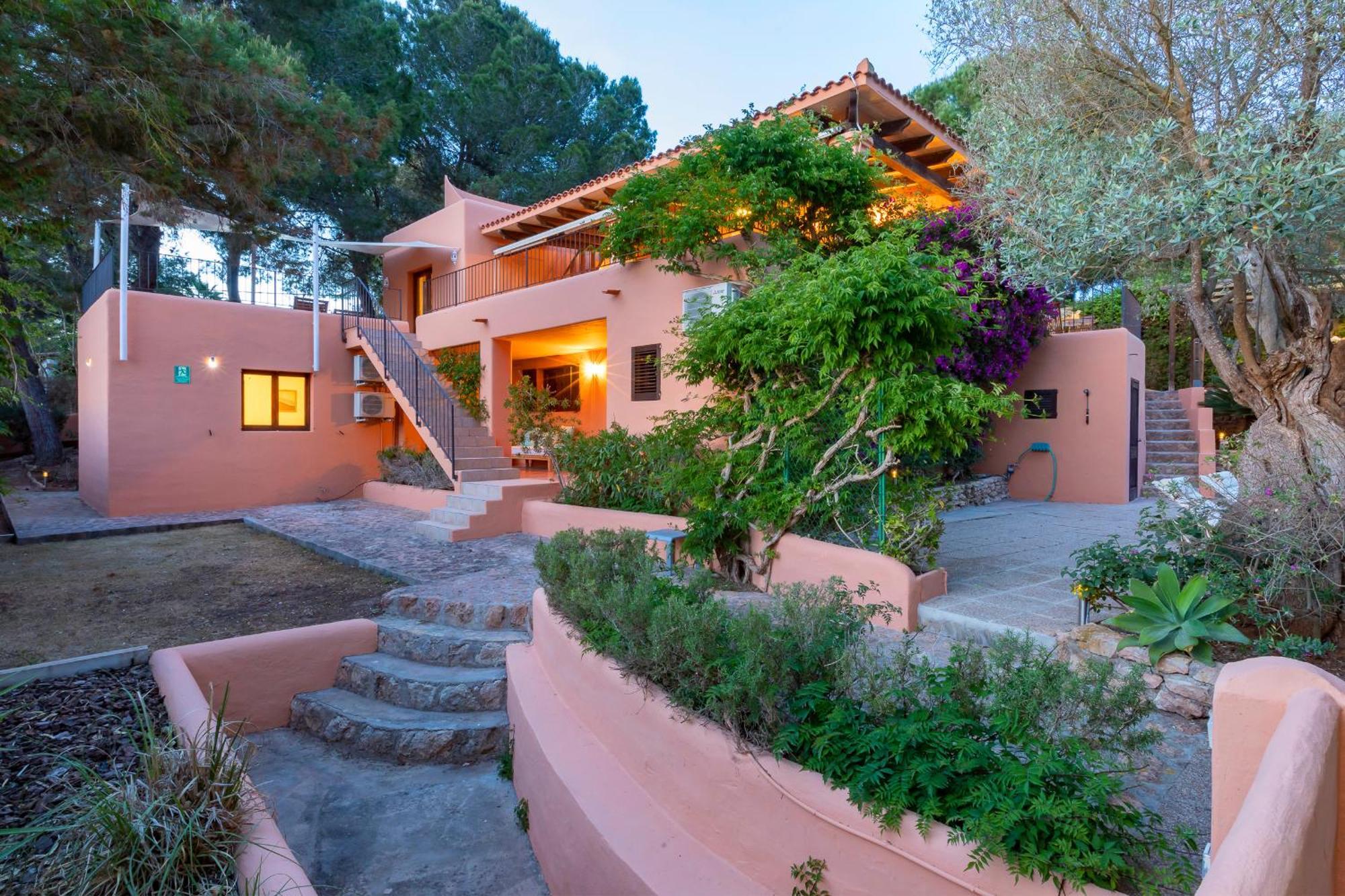 In San Rafael Sleeps 12 Villa San Antonio (Ibiza)