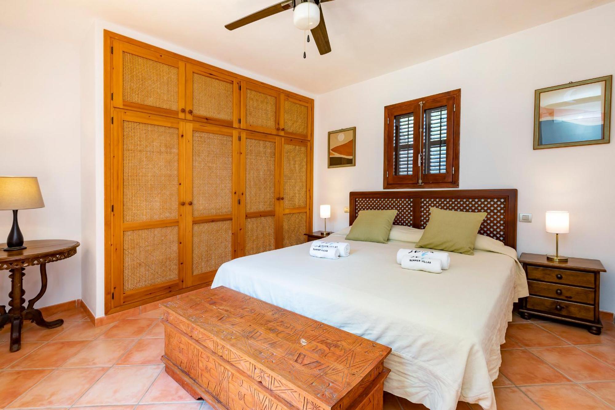 Villa In San Rafael Sleeps 12 *