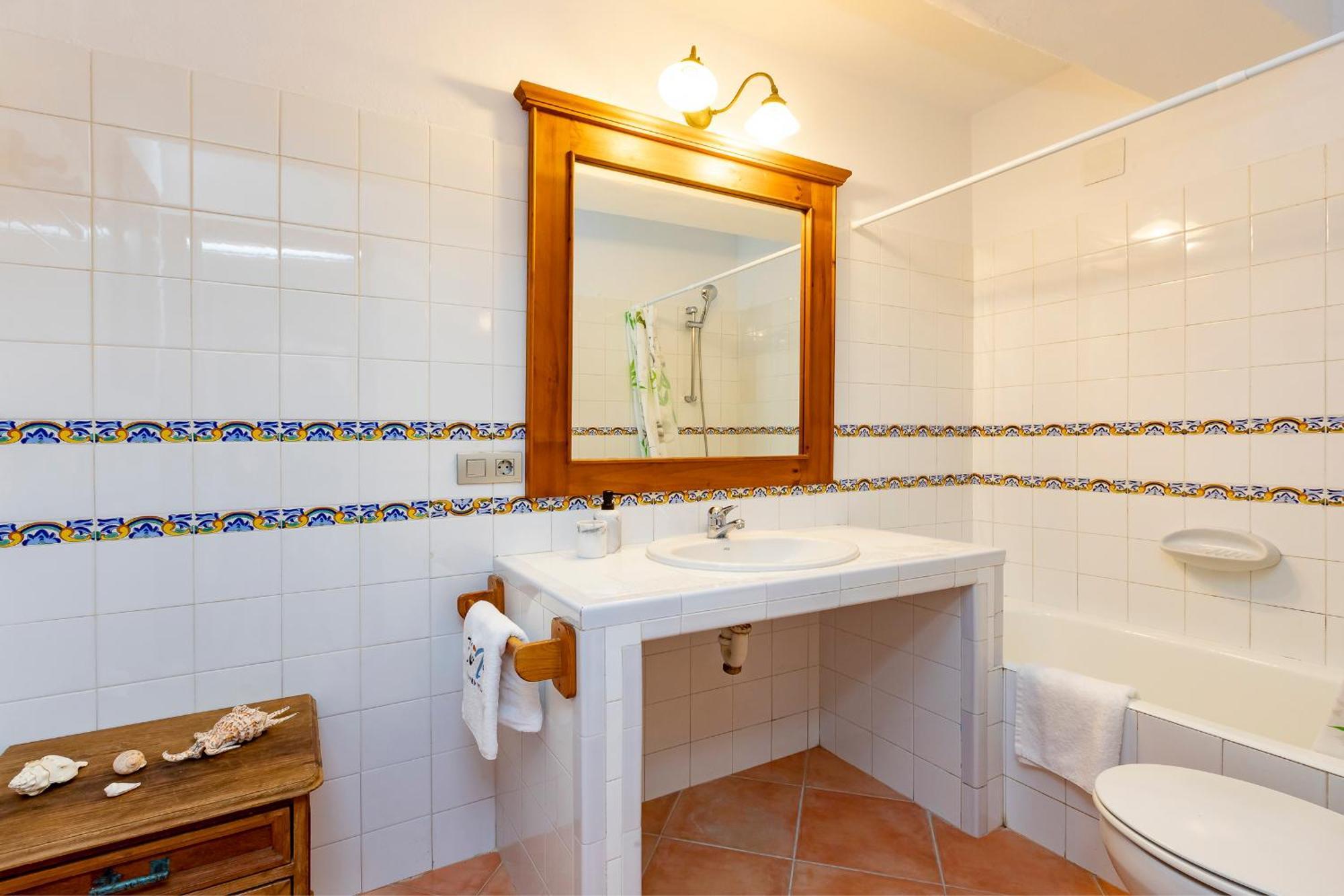 In San Rafael Sleeps 12 *